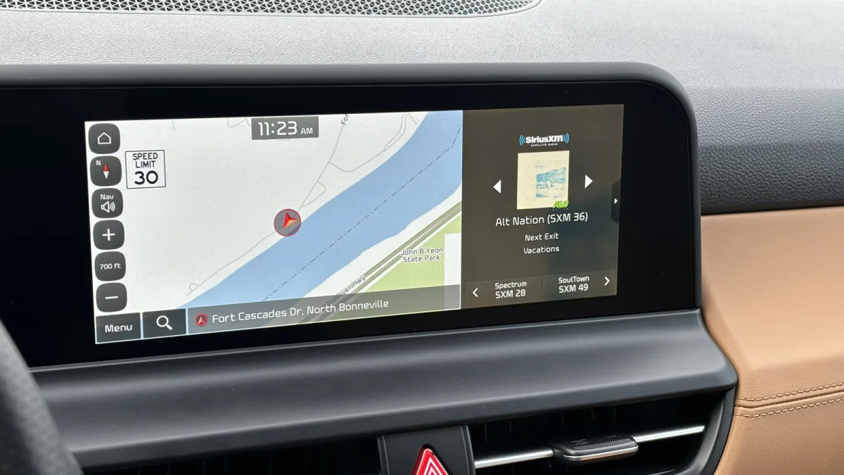 2024 Kia Seltos SX touchscreen with navigation and audio