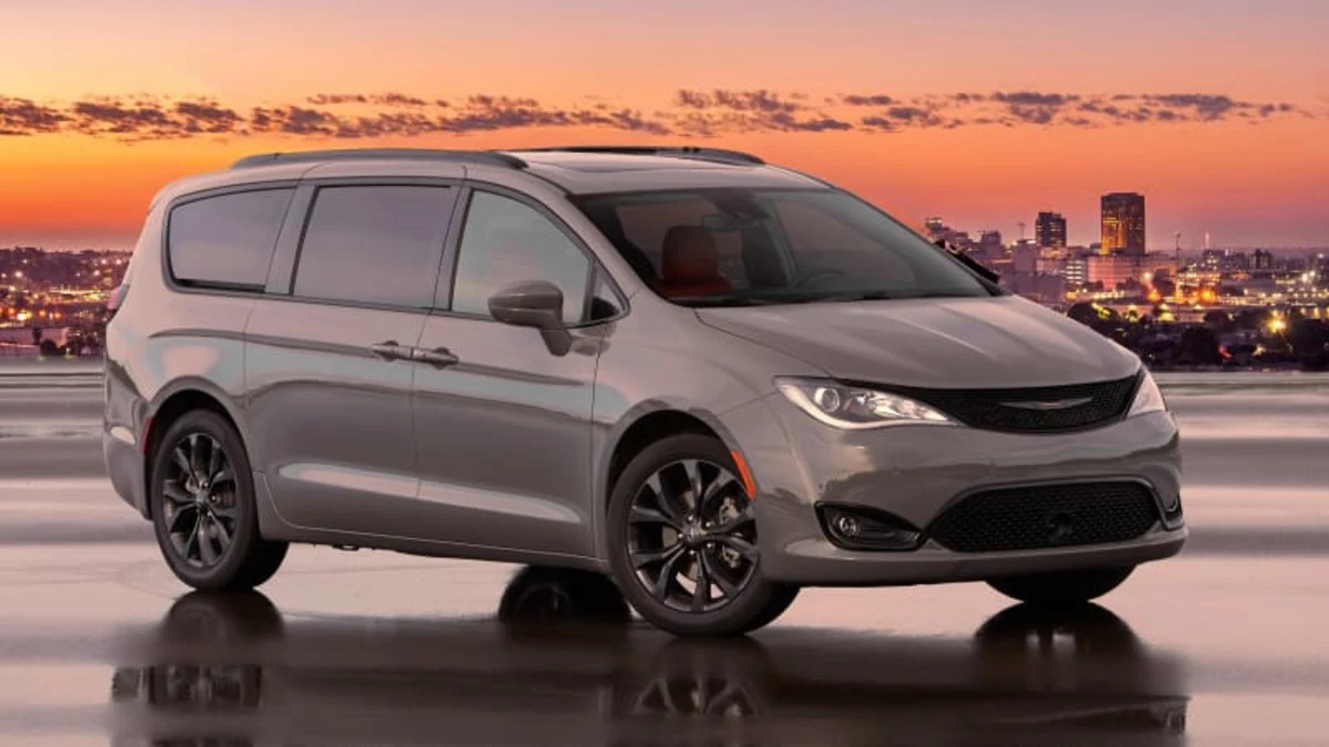 Chrysler Pacifica reportedly getting updated design and eAWD system for 2021