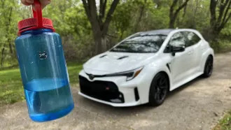 2024 Toyota Grand Highlander Cupholder Mega Test: Will the Nalgene bottle  fit? - Autoblog