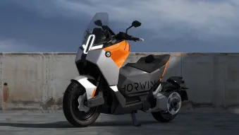 CES 2024: Horwin Senmenti Maxi Scooter Range