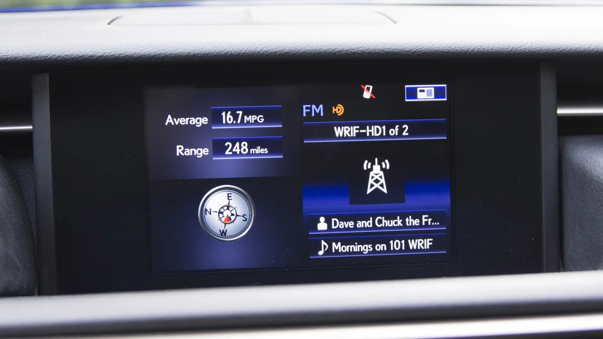 2015 Lexus RC F infotainment system