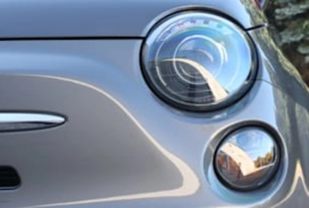 2013 Fiat 500e headlight