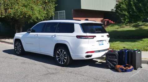<h6><u>Jeep Grand Cherokee L Luggage Test: How much fits behind the third row?</u></h6>