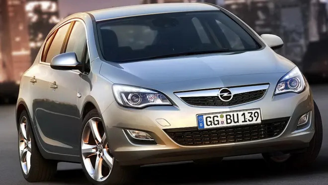 Opel Astra 2013 SPORT - Alger Algérie