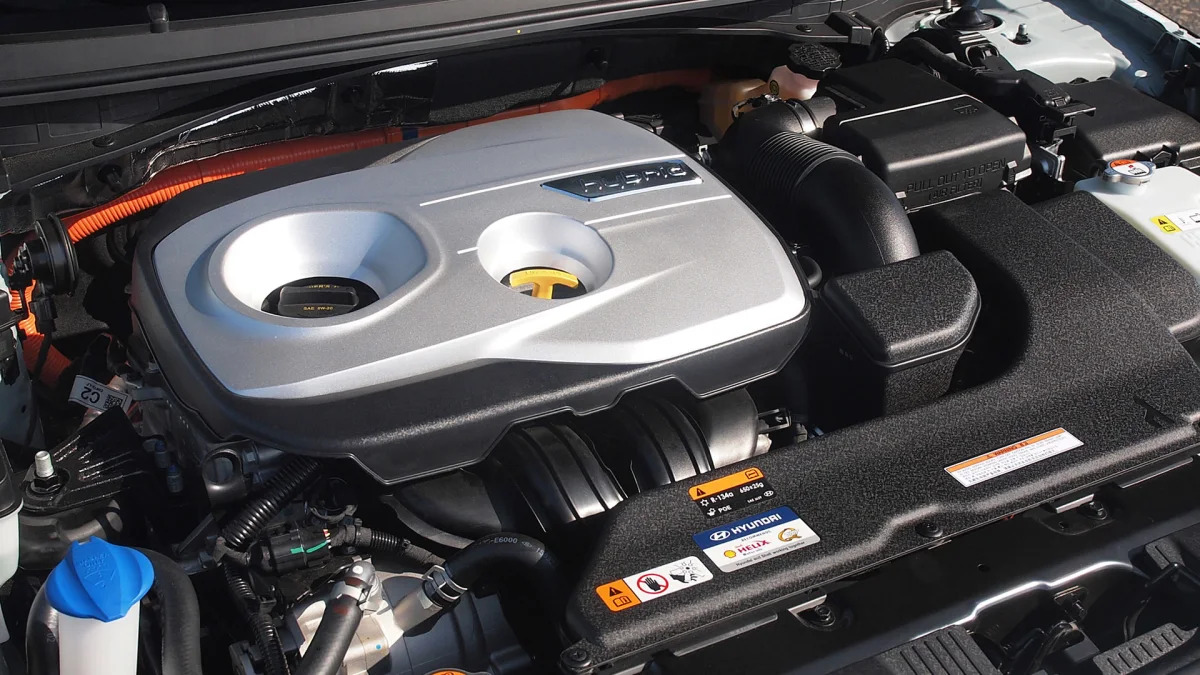 2016 Hyundai Sonata Plug-In Hybrid engine