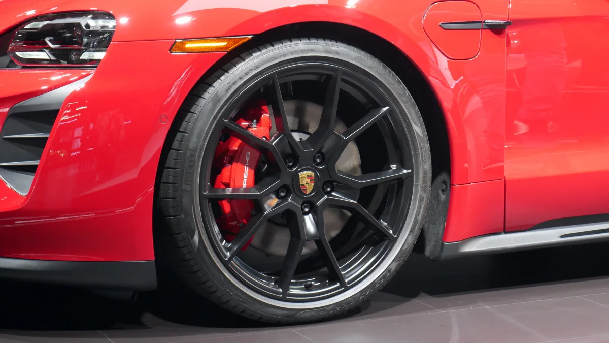 2022 Porsche Taycan GTS Sport Turismo front wheel