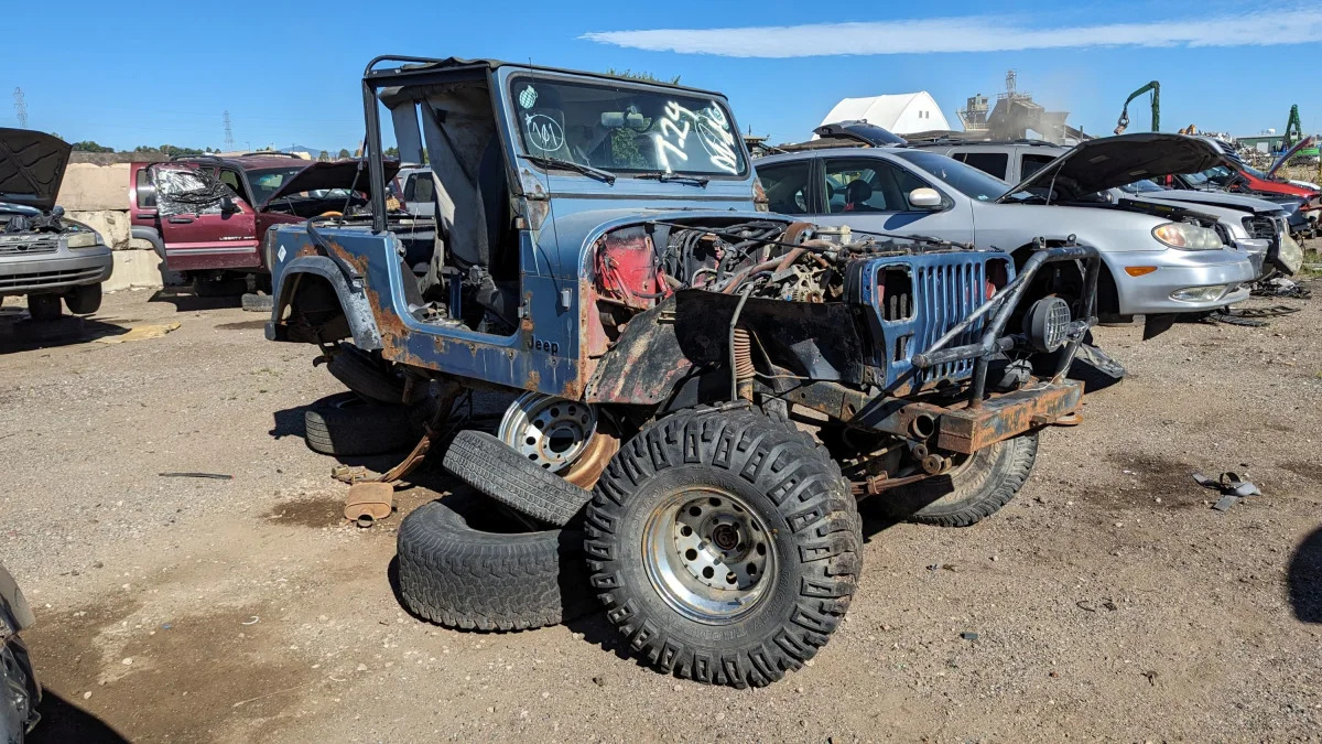 43 - 1993 Jeep Wrangler in Colorado junkyard - photo by Murilee Martin