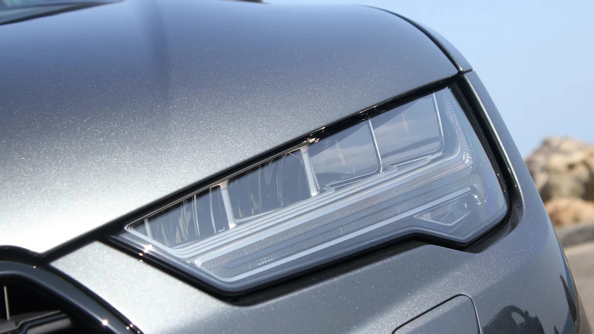 2016 Audi S7 headlight
