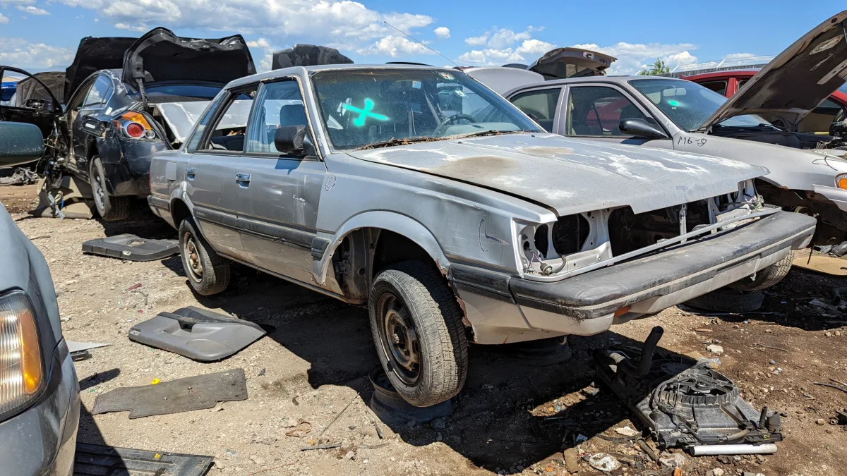 00 - 1989 Subaru GL sedan in Colorado junkyard - photo by Murilee Martin