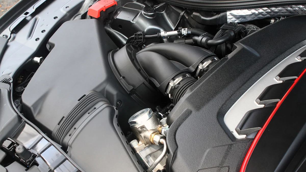 2016 Audi S7 engine detail