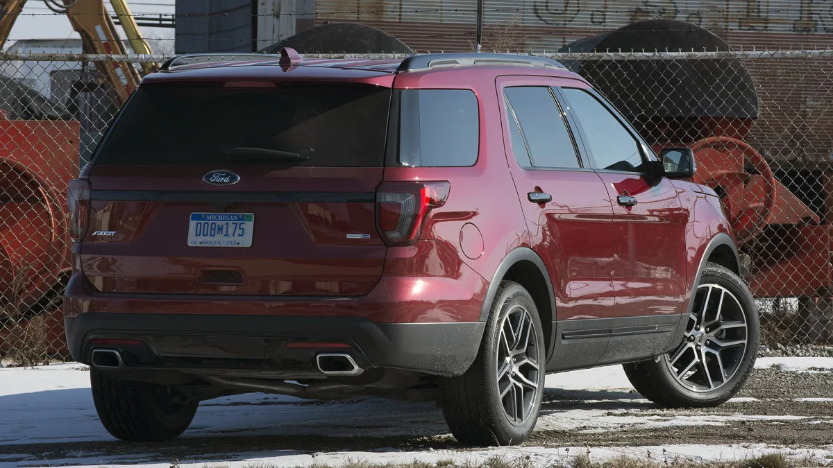2016 Ford Explorer Sport rear 3/4 view