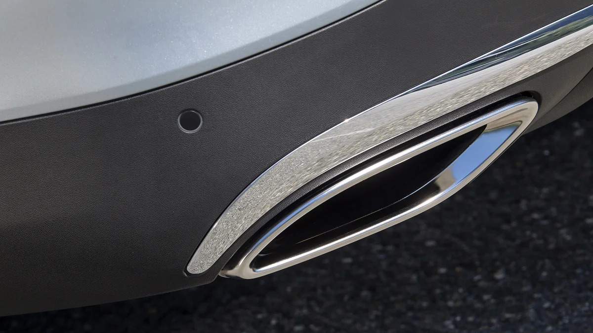 2017 Mercedes-Benz GLC300 Coupe exhaust tip