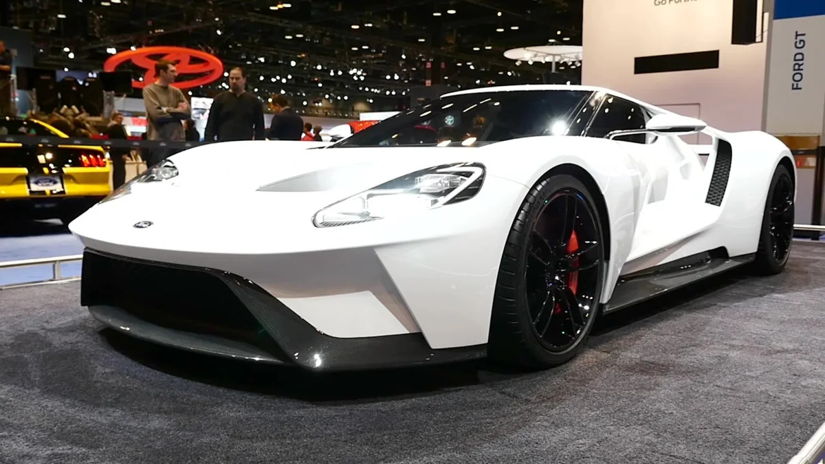 2016 Ford GT | Beauty-Roll