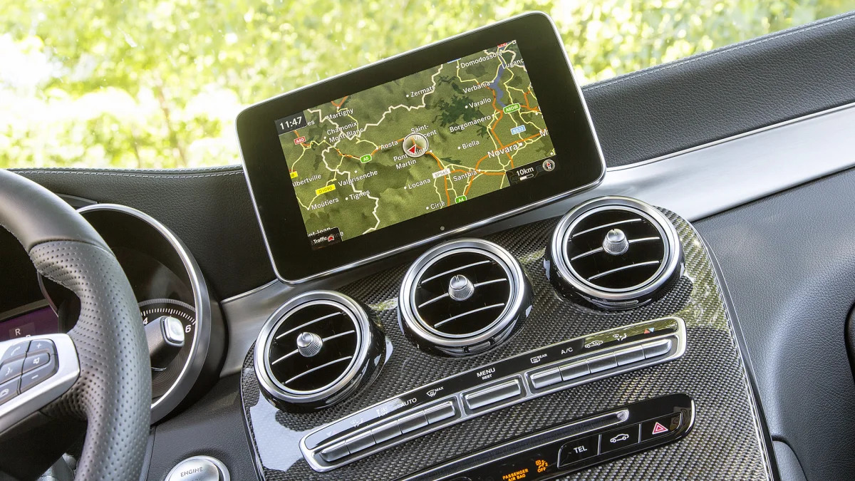 2017 Mercedes-Benz GLC300 Coupe navigation system