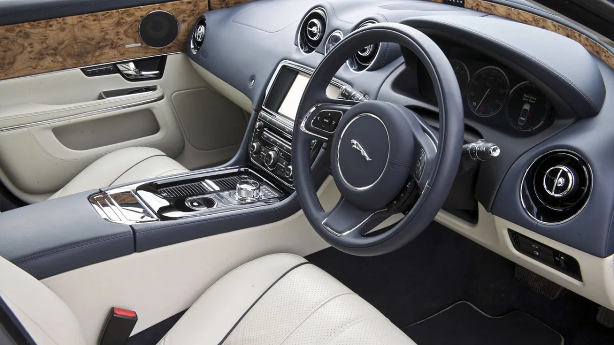 2013 Jaguar XJ V6