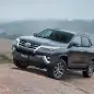 2015 Toyota Fortuner front 3/4