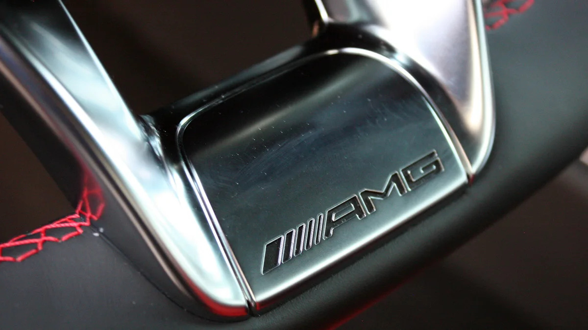 2015 Mercedes-AMG C63 S steering wheel detail
