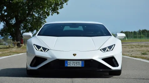 <h6><u>2021 Lamborghini Huracán Evo RWD</u></h6>