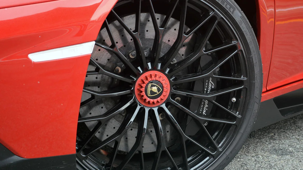 2016 Lamborghini Aventador LP 750-4 Superveloce wheel