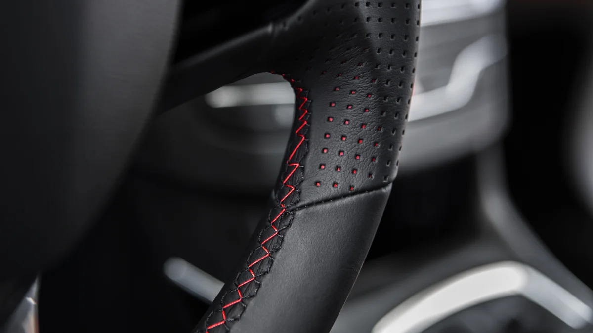 Peugeot 308 GTi steering detail