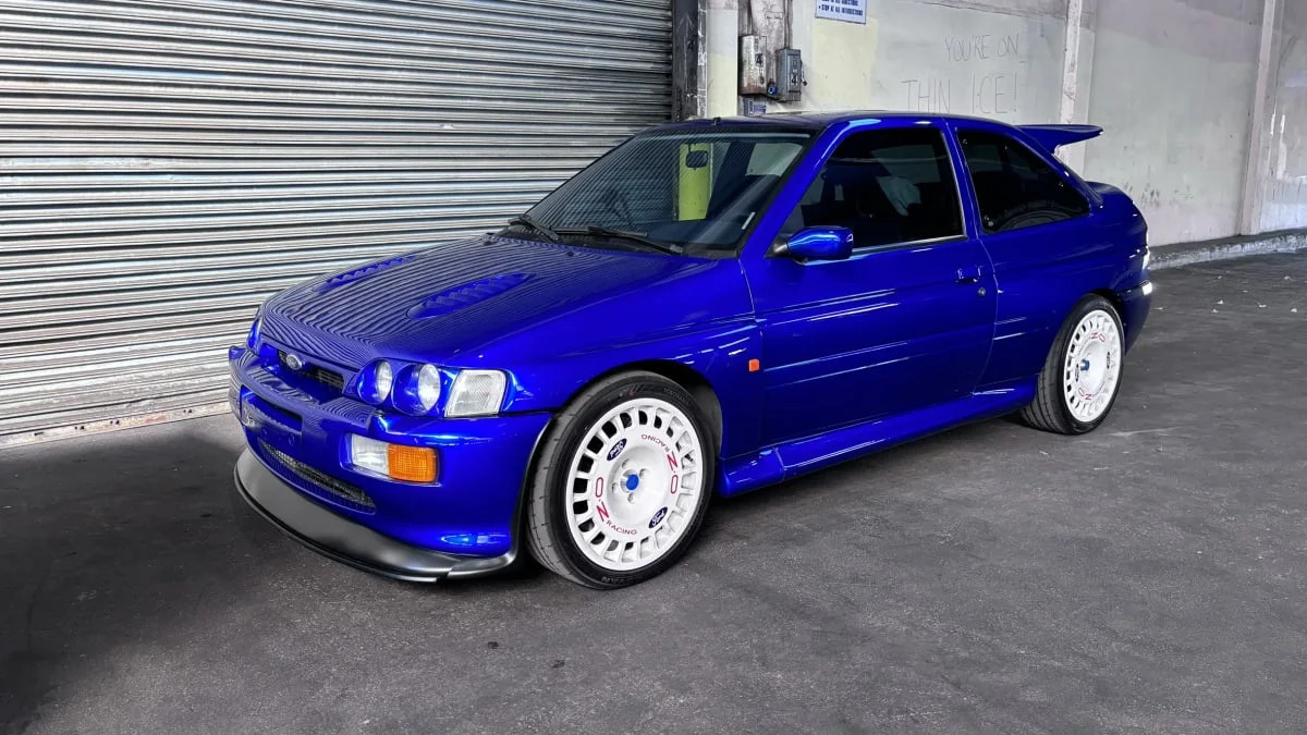 Ford Escort Cosworth front.jpeg