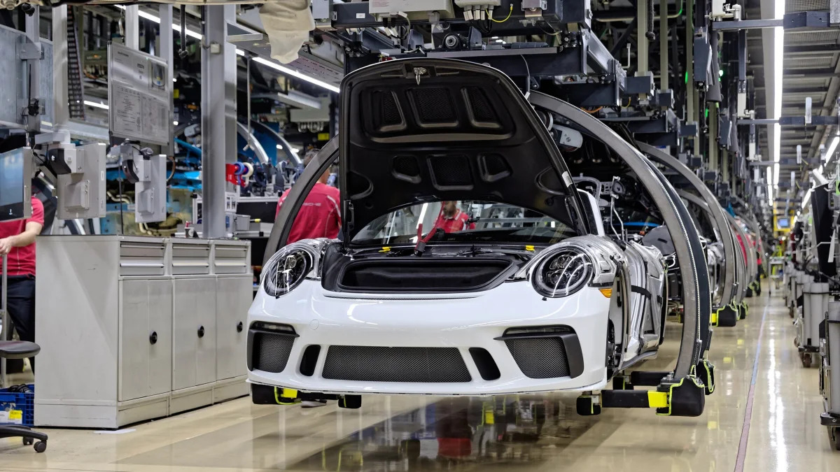 Porsche-911-Speedster--production