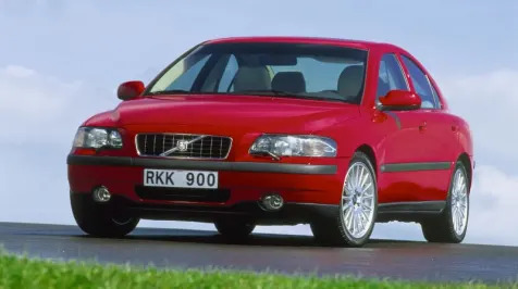 <h6><u>Volvo recalls 460,000 cars worldwide for potentially deadly airbags</u></h6>