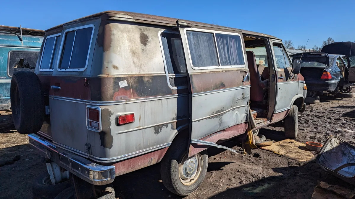 50 - 1978 Chevrolet Van in Colorado junkyard - photo by Murilee Martin