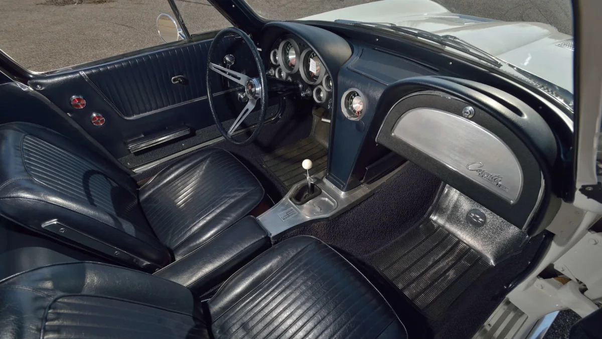 1963 Chevrolet Corvette Sting Ray Mickey Thompson 31