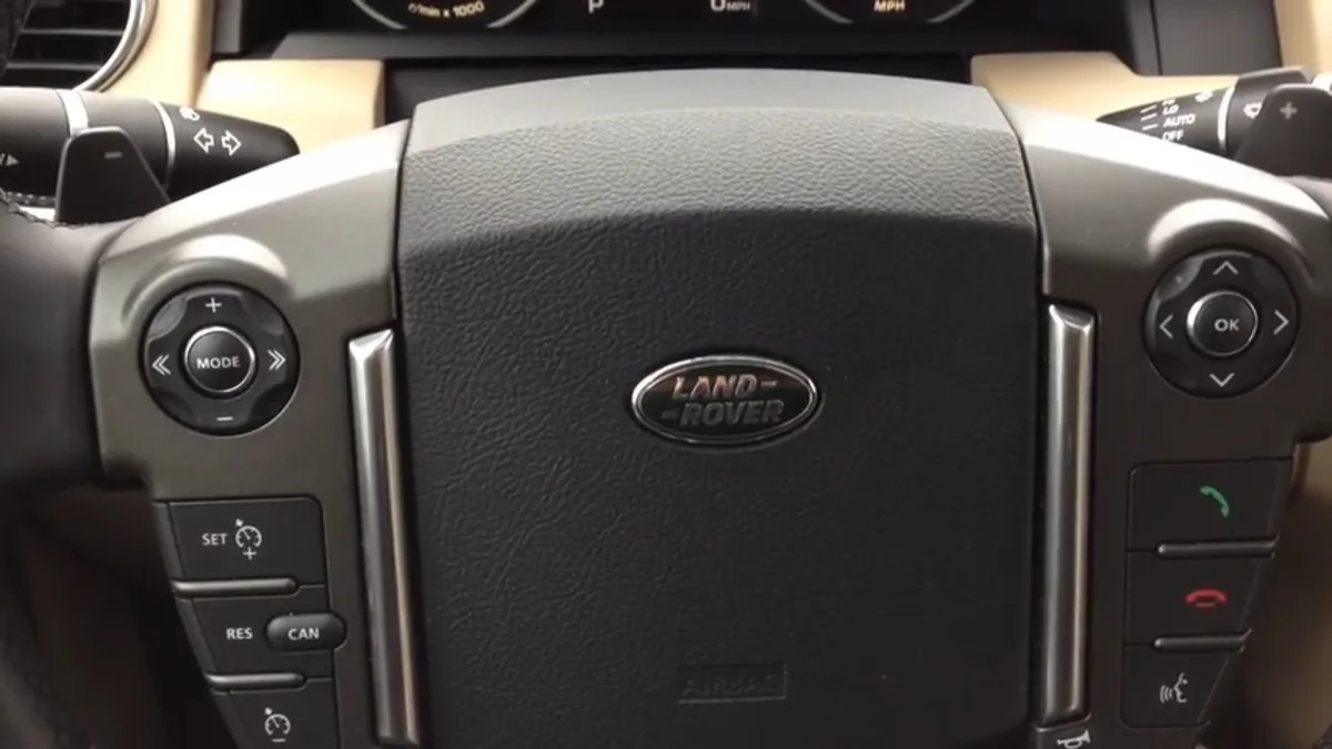 2015 Land Rover LR4 Steering Wheel | Autoblog Short Cuts