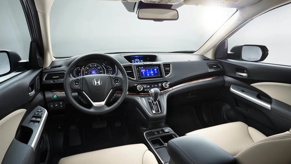 2016 Honda CR-V cockpit