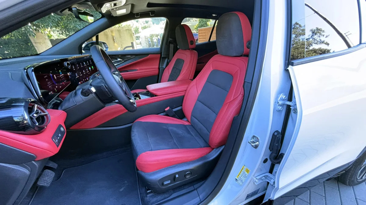 2024 Chevrolet Blazer EV front seat