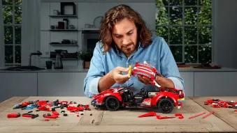 Lego Technic's Ferrari 488 GTE kit