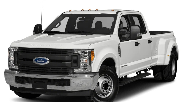 2018 Ford F-350 XL 4x4 SD Crew Cab 8 ft. box 176 in. WB DRW