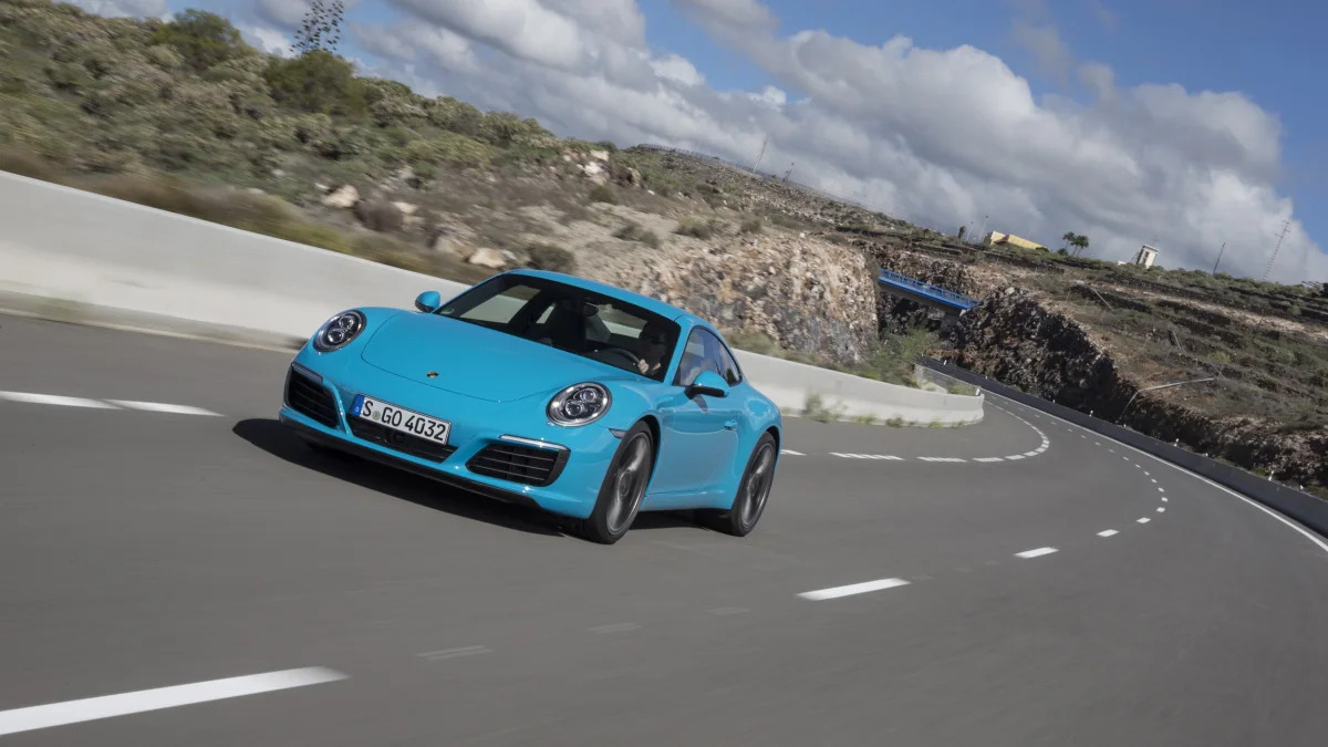 2017 Porsche 911 Carrera S in Tenerife