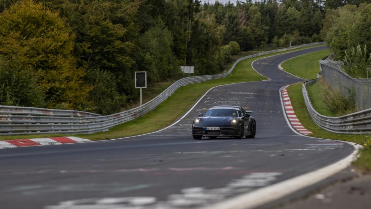 New hybrid-powered Porsche 911 is 8.7 seconds quicker around the 'Ring