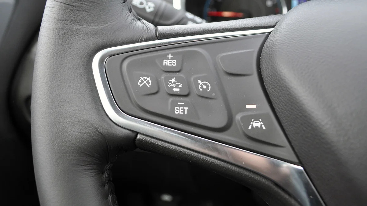 2016 Chevrolet Malibu steering wheel controls