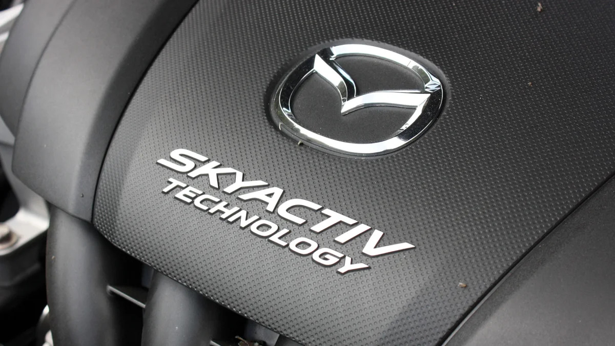 2016 Mazda CX-3 engine detail