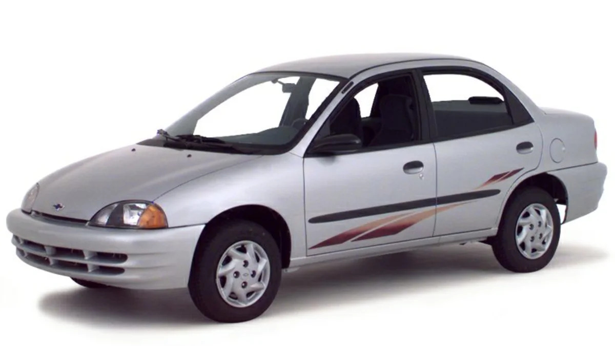 2000 Chevrolet Metro 