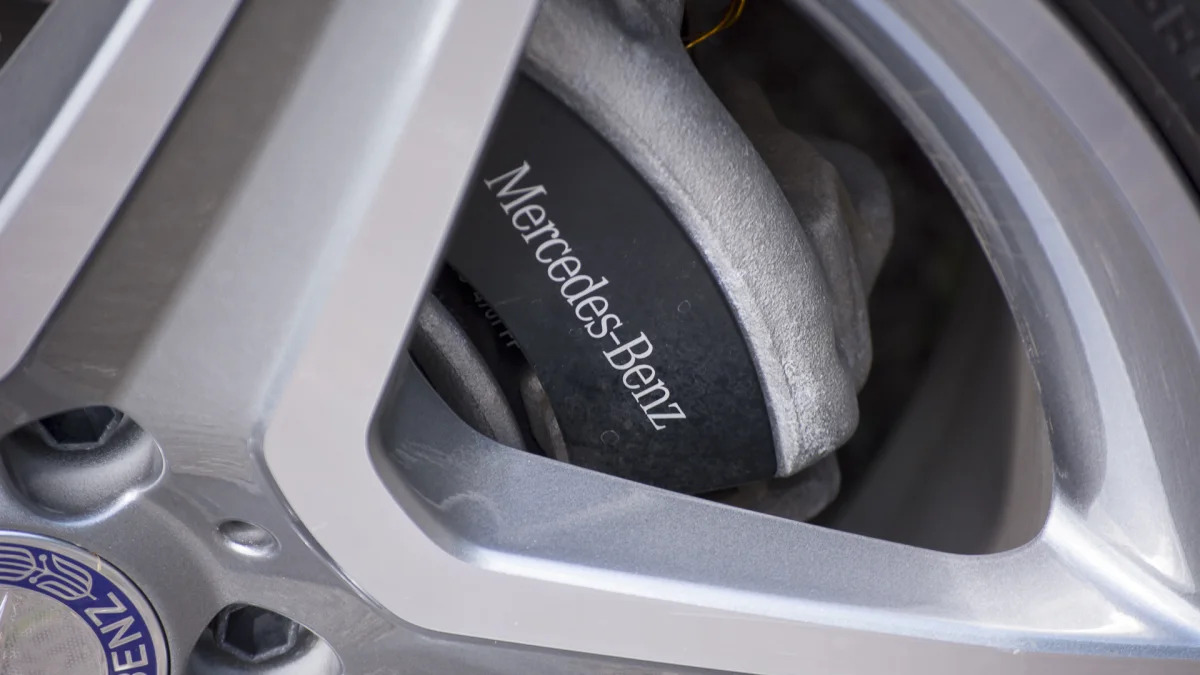mercedes-benz caliper branded brakes wheels