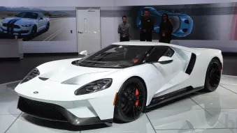 2017 Ford GT in white: Detroit 2016