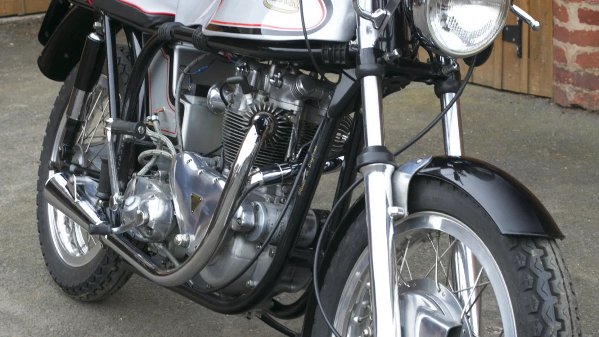 triton cafe racer front