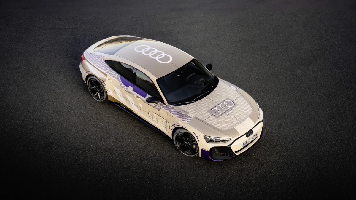 Refreshed Audi E-Tron GT Prototype