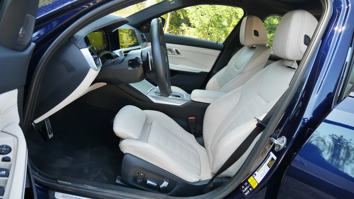 2020 BMW M340i front seats