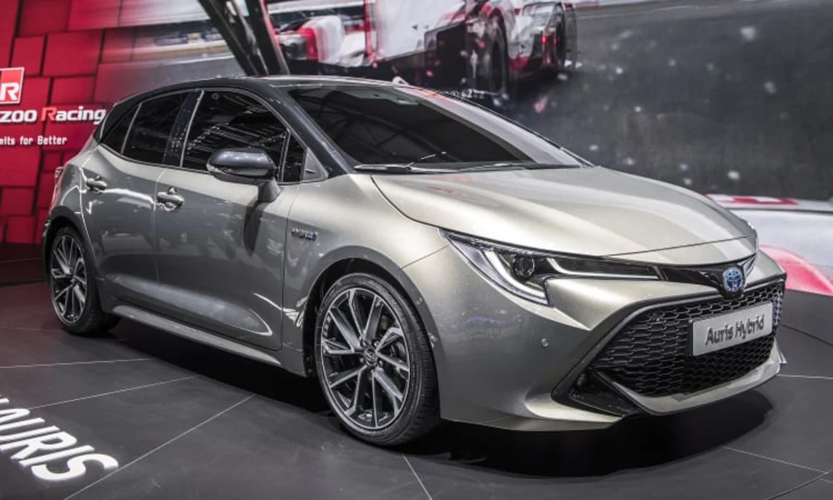 Toyota Auris hatchback redesigned, will have more hybrid engine