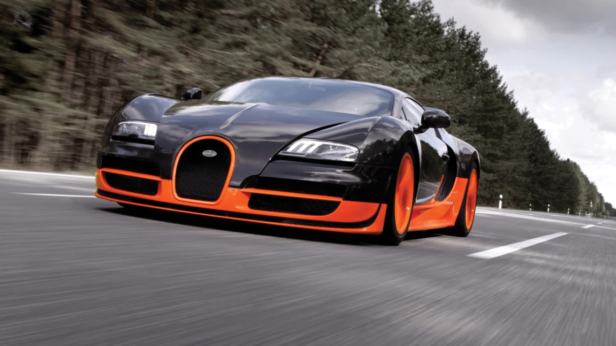 Bugatti Veyron 16.4 Super Sport sets land speed record at 267.81 