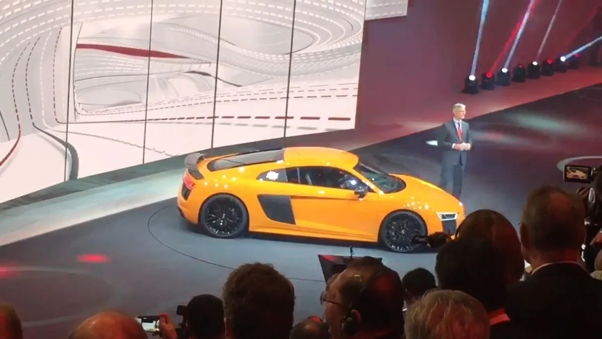 2016 Audi R8 Debut | 2015 Geneva Motor Show | Autoblog Short Cuts