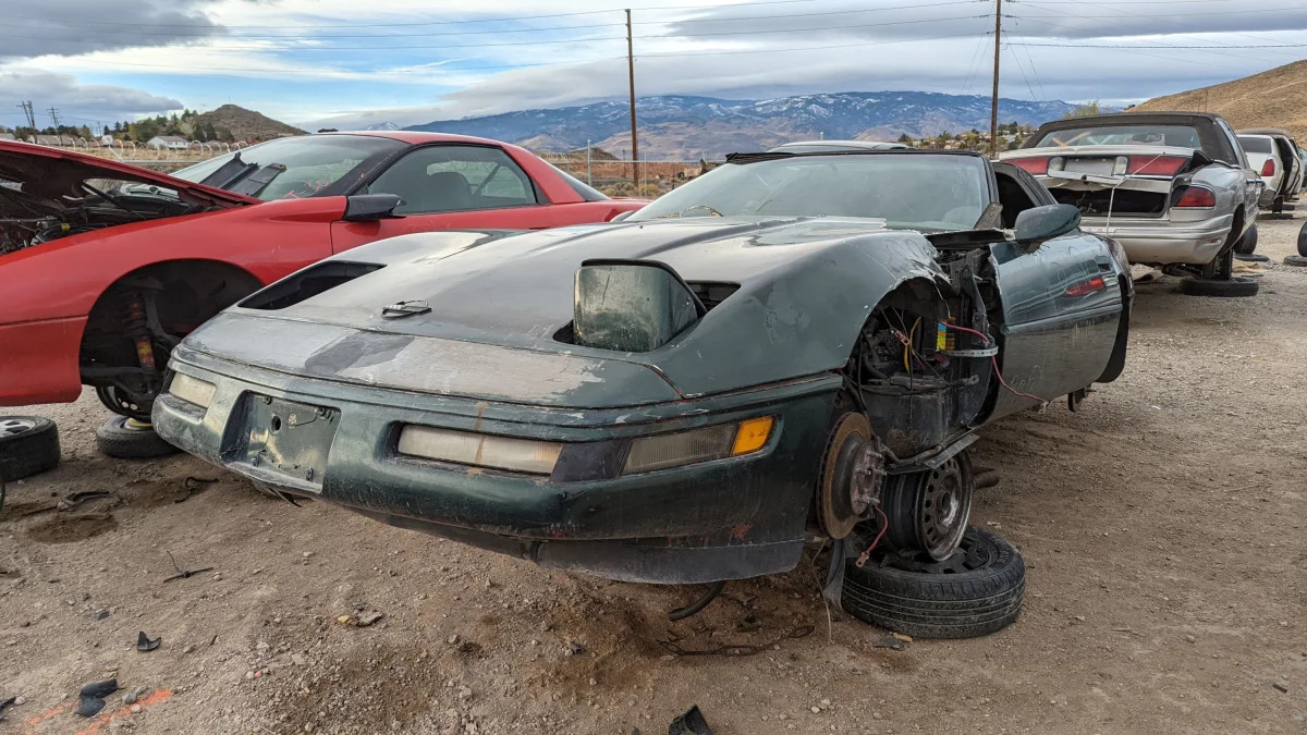 15 - 1994 Chevrolet Corvette in Nevada junkyard - photo by Murilee Martin