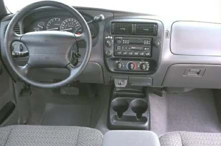 2000 Ford Ranger XLT 4x4 Regular Cab 5.75 ft. box 111.6 in. WB