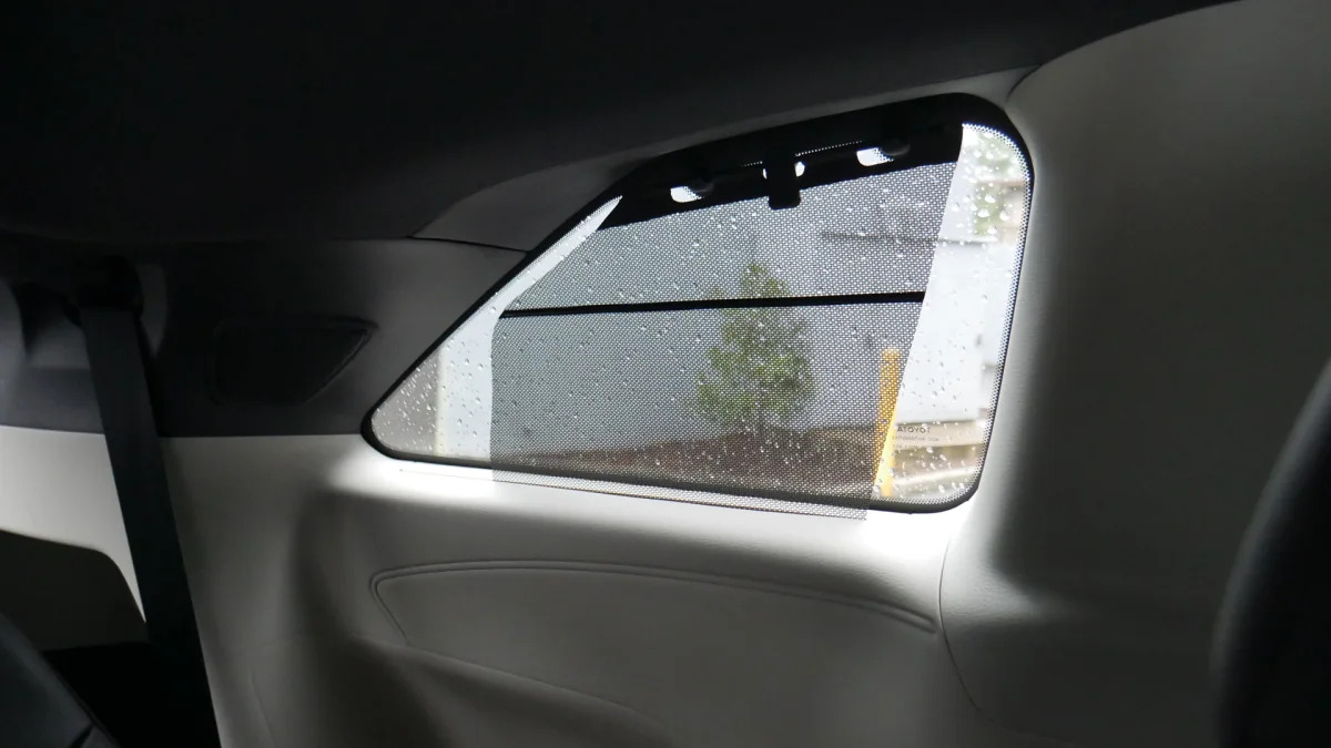2021 Toyota Sienna interior third row sunshade